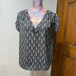 Women's Black and White Giraffe Print Top